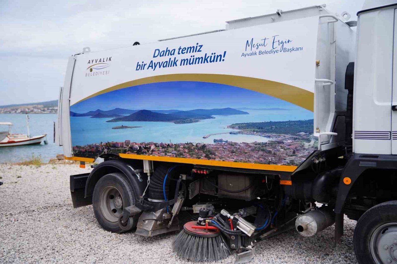 Ayvalık Belediyesi’nin araç filosu öz kaynaklarıyla büyüyor