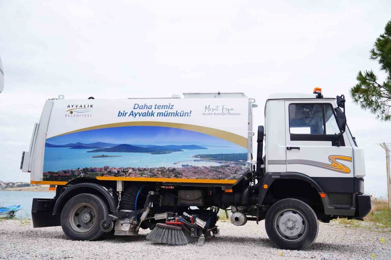 Ayvalık Belediyesi’nin araç filosu öz kaynaklarıyla büyüyor