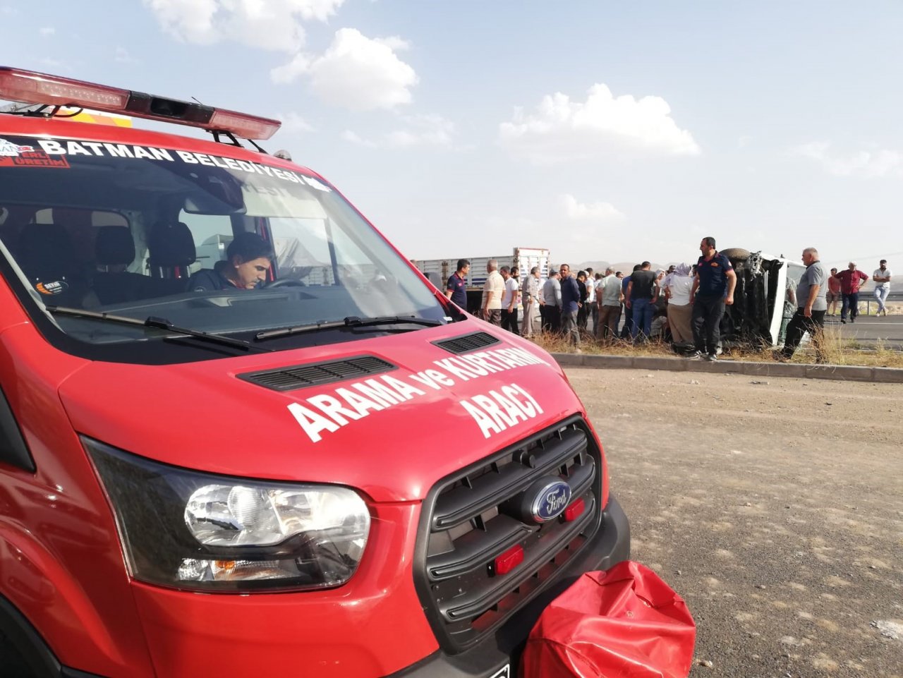 Batman’da hafif ticari araç takla attı: 6 yaralı