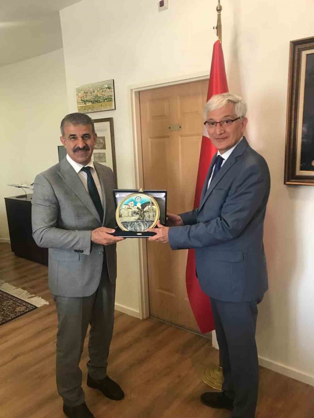 ÇAKÜ’den Filistin için önemli açılımlar