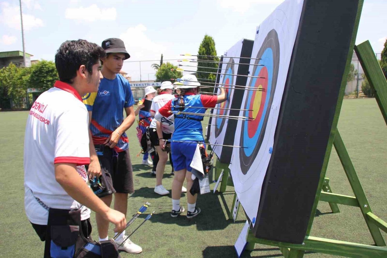 Okçular yaz turnuvasında yarıştı