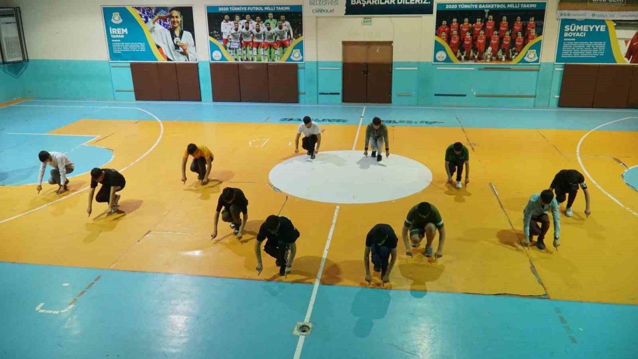 Haliliye’de gençler spor ve sanatla tanışıyor