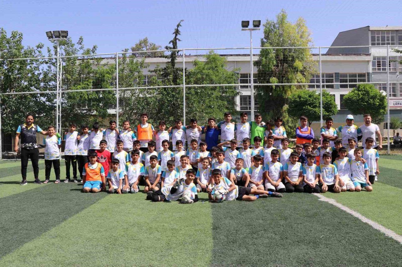 Haliliye’de gençler spor ve sanatla tanışıyor
