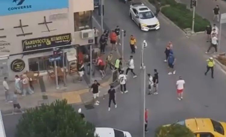 Fenerbahçe-Başakşehir maçı öncesi İzmir’de olay