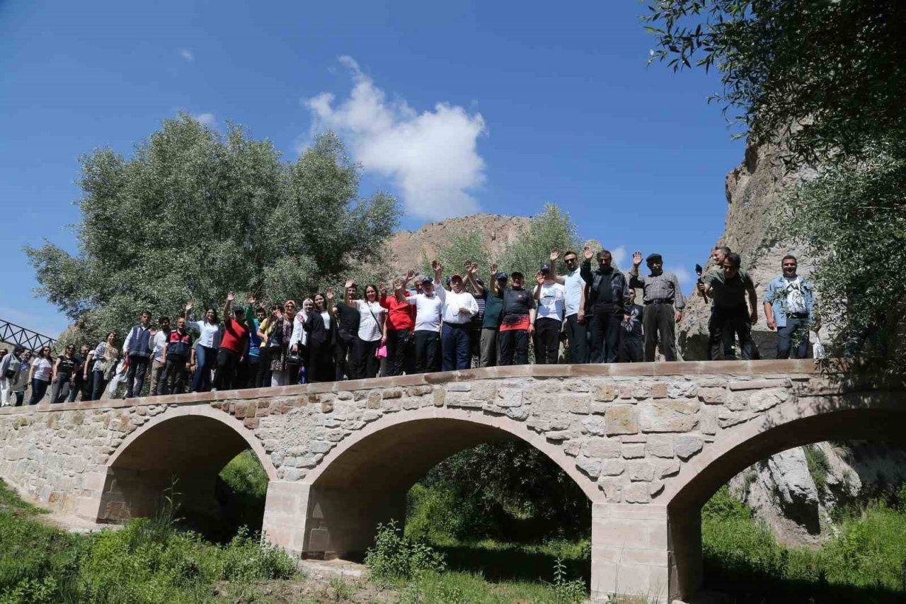 Kayseri Protokolü Gençlerle Soğanlı’yı Keşfetti
