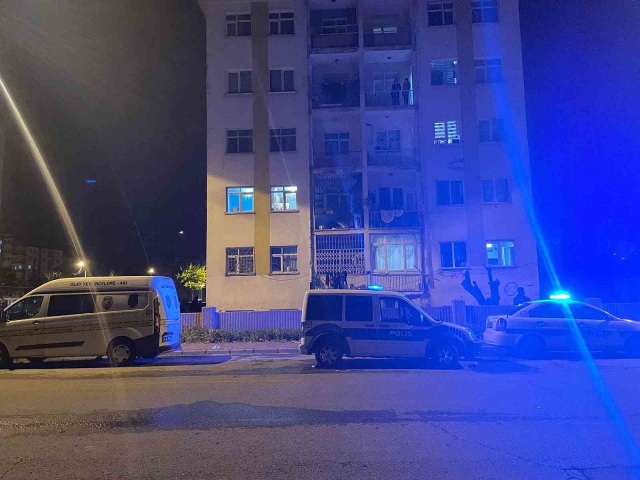 Silahla vurulan şahıs ağır yaralandı