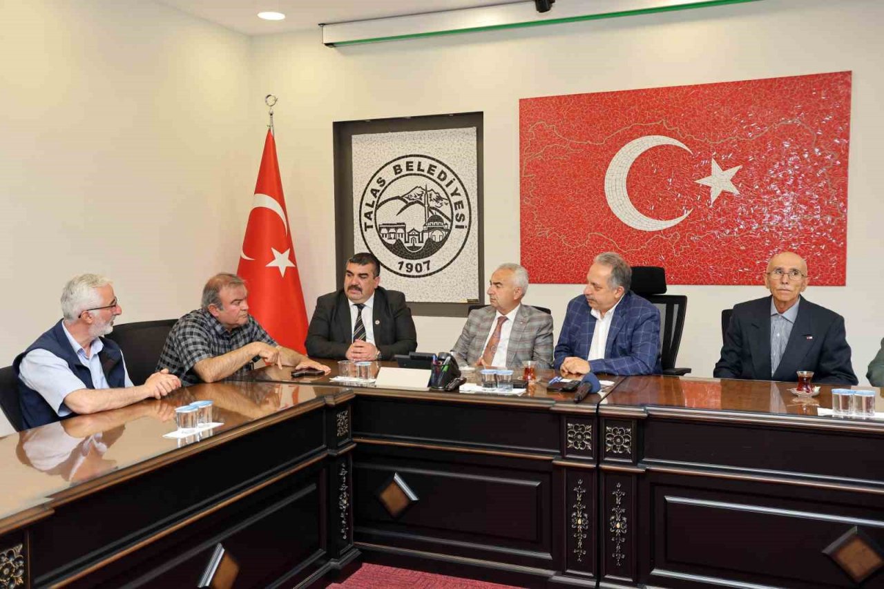 Kızılay Talas’tan Başkan Yalçın’a Teşekkür