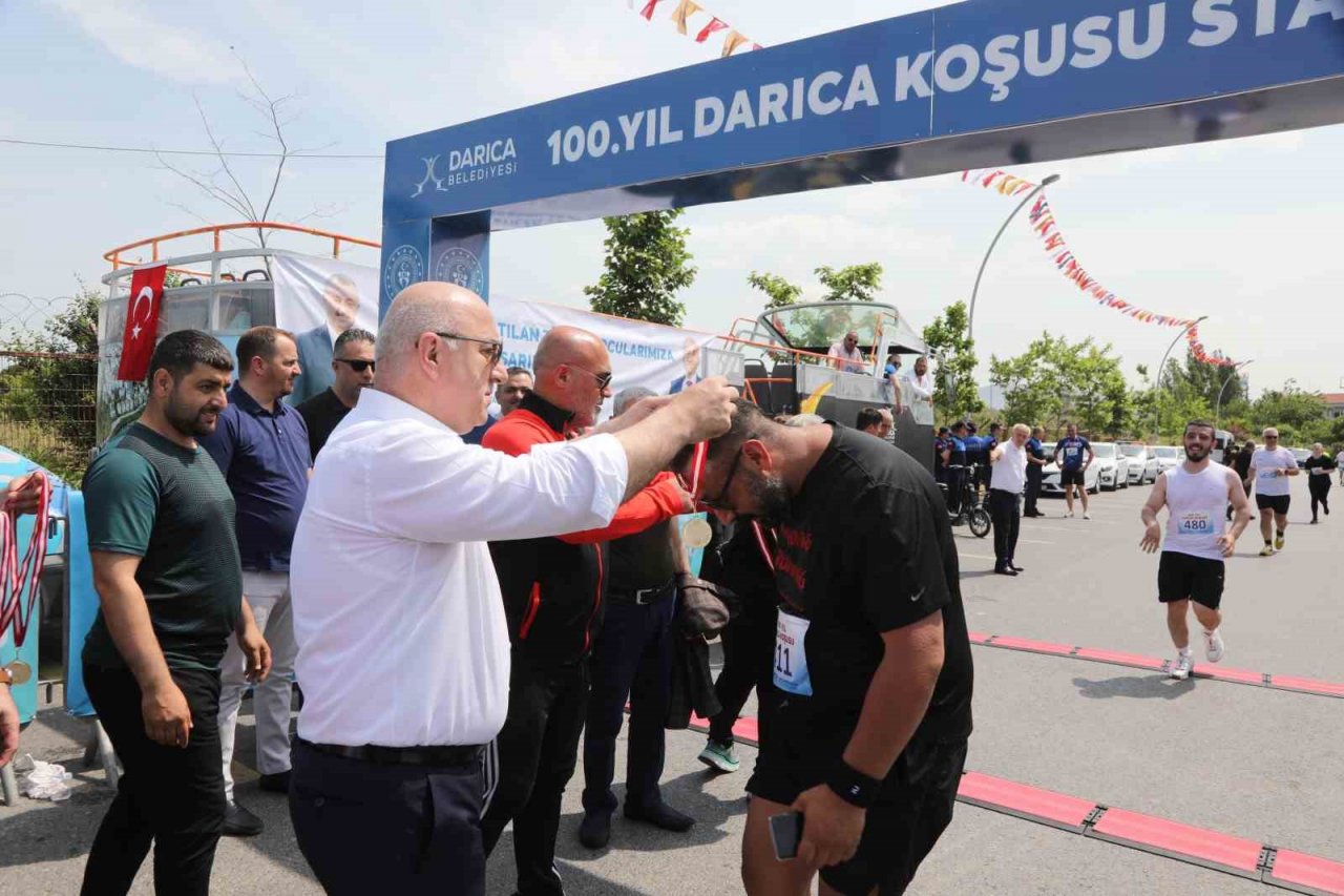 100. Yıl Darıca Koşusu, 600 kişinin katılımıyla gerçekleşti
