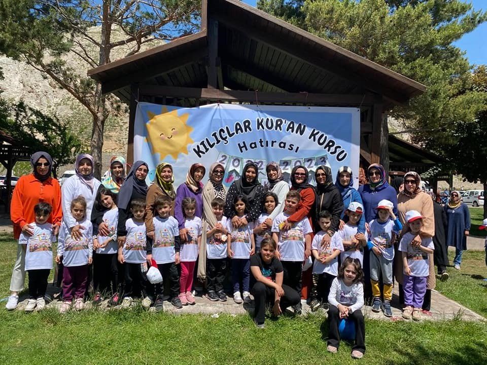 Minikler gönüllerince eğlendi