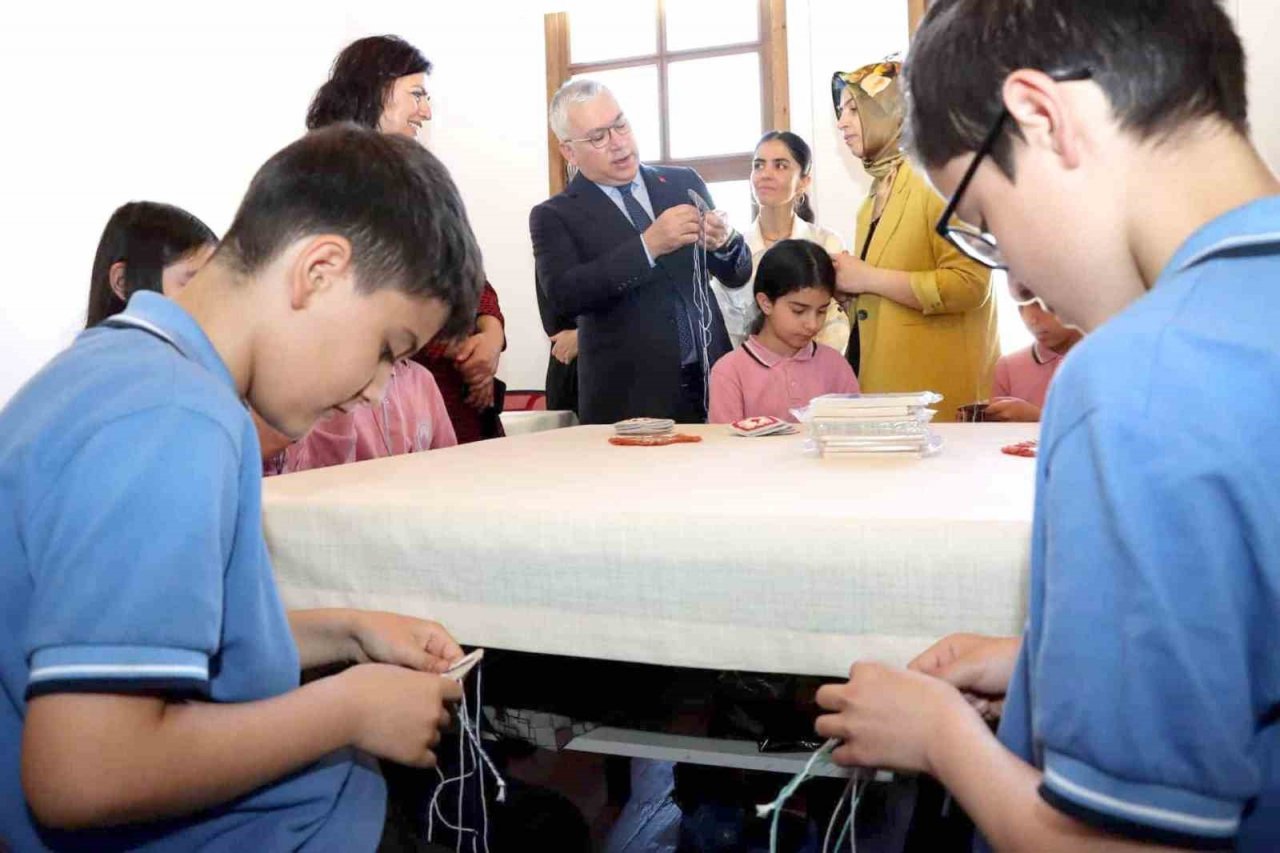 Şimşek’ten Matematik ve Sanat Evine ziyaret