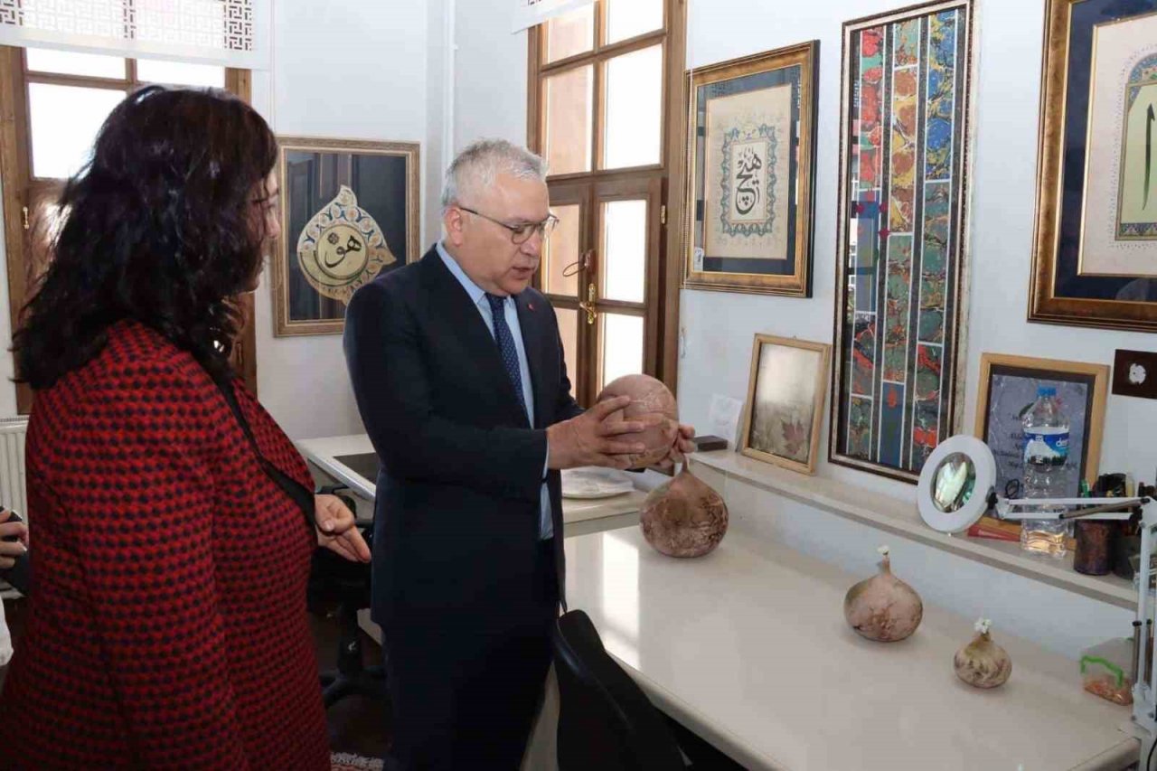 Şimşek’ten Matematik ve Sanat Evine ziyaret