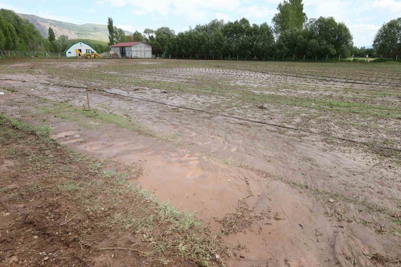Vali Şimşek: "Selde can kaybının olmaması en büyük tesellimiz"