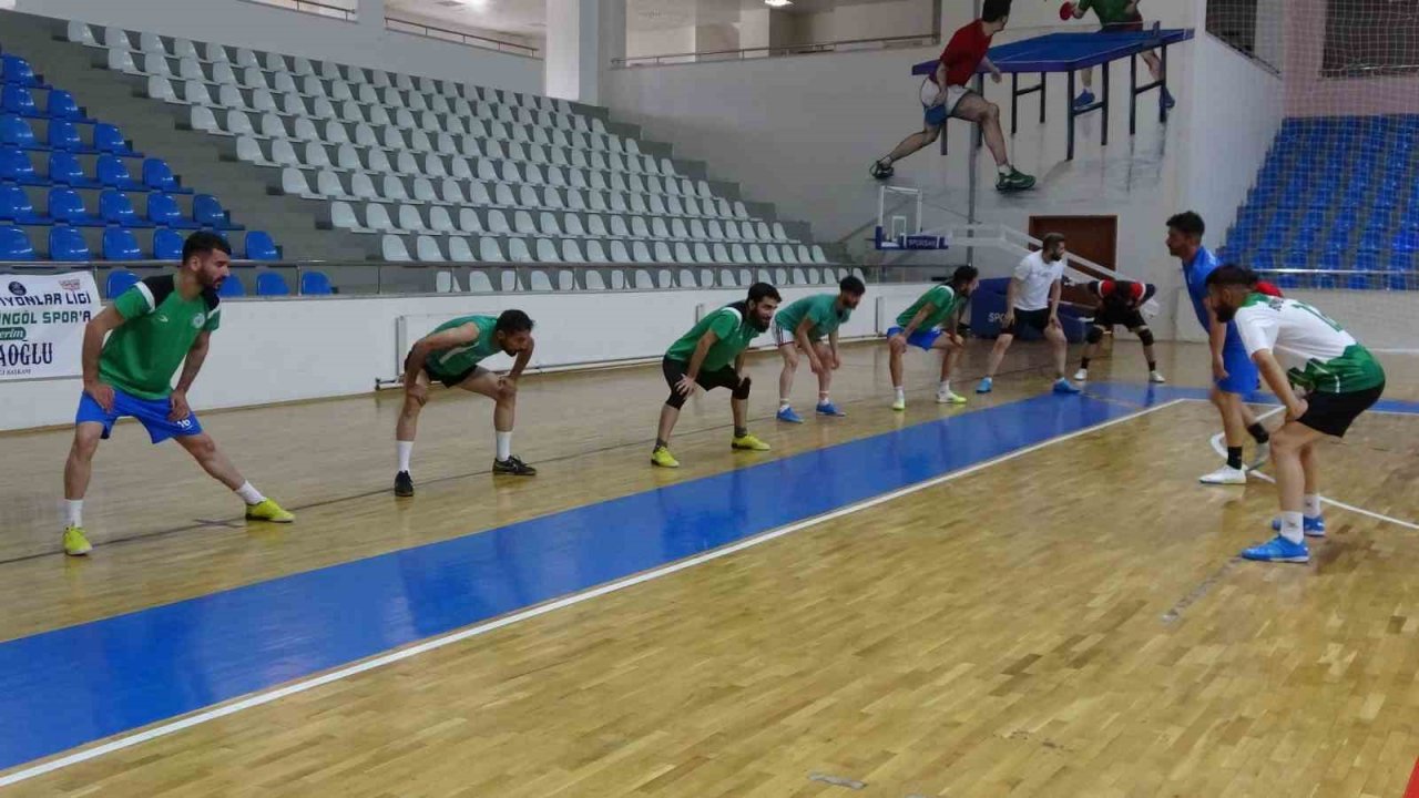 Büyük Bingöl Spor Futsal Takımı’nın hedefi Şampiyonlar Ligi