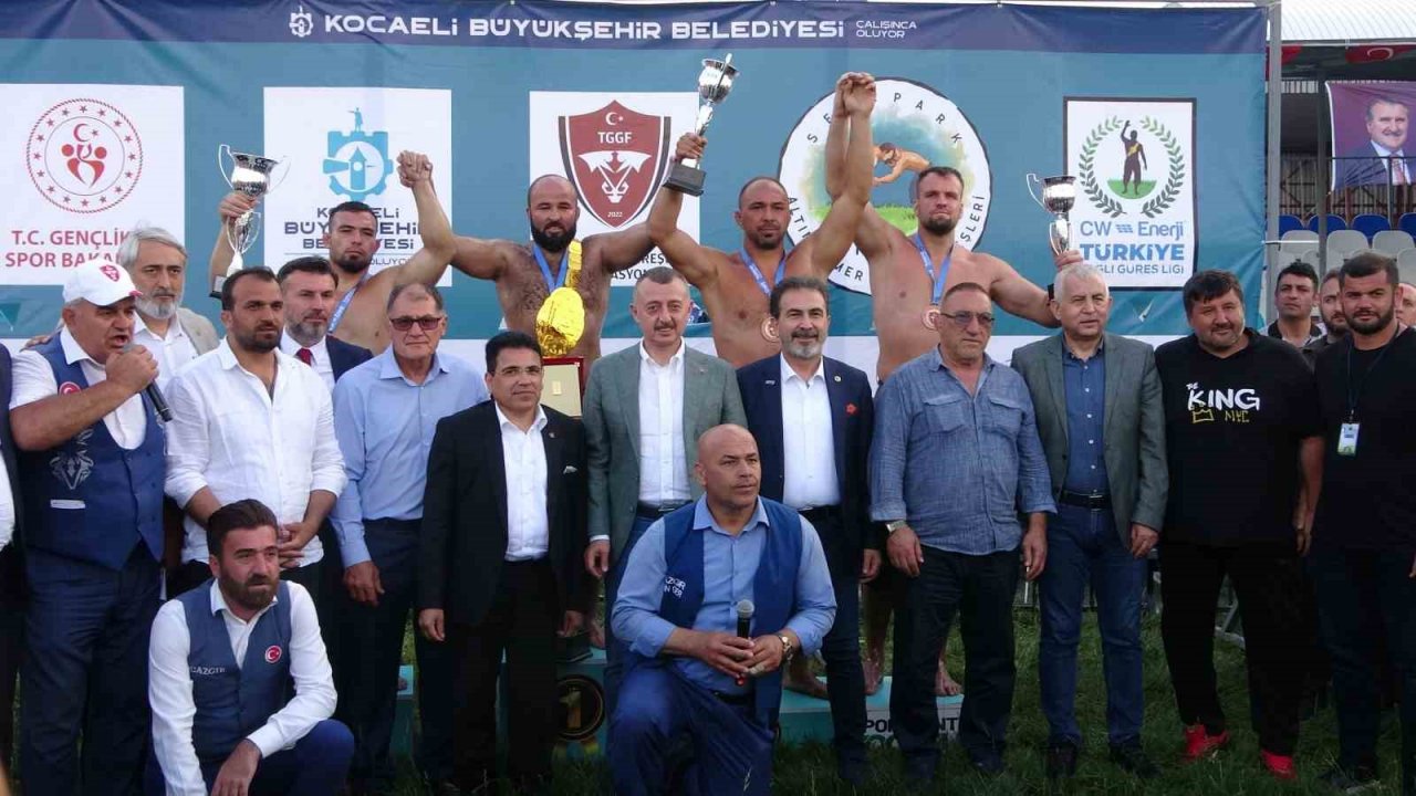 Seka Park Altın Kemer Yağlı Güreşleri’nde başpehlivan Orhan Okulu oldu