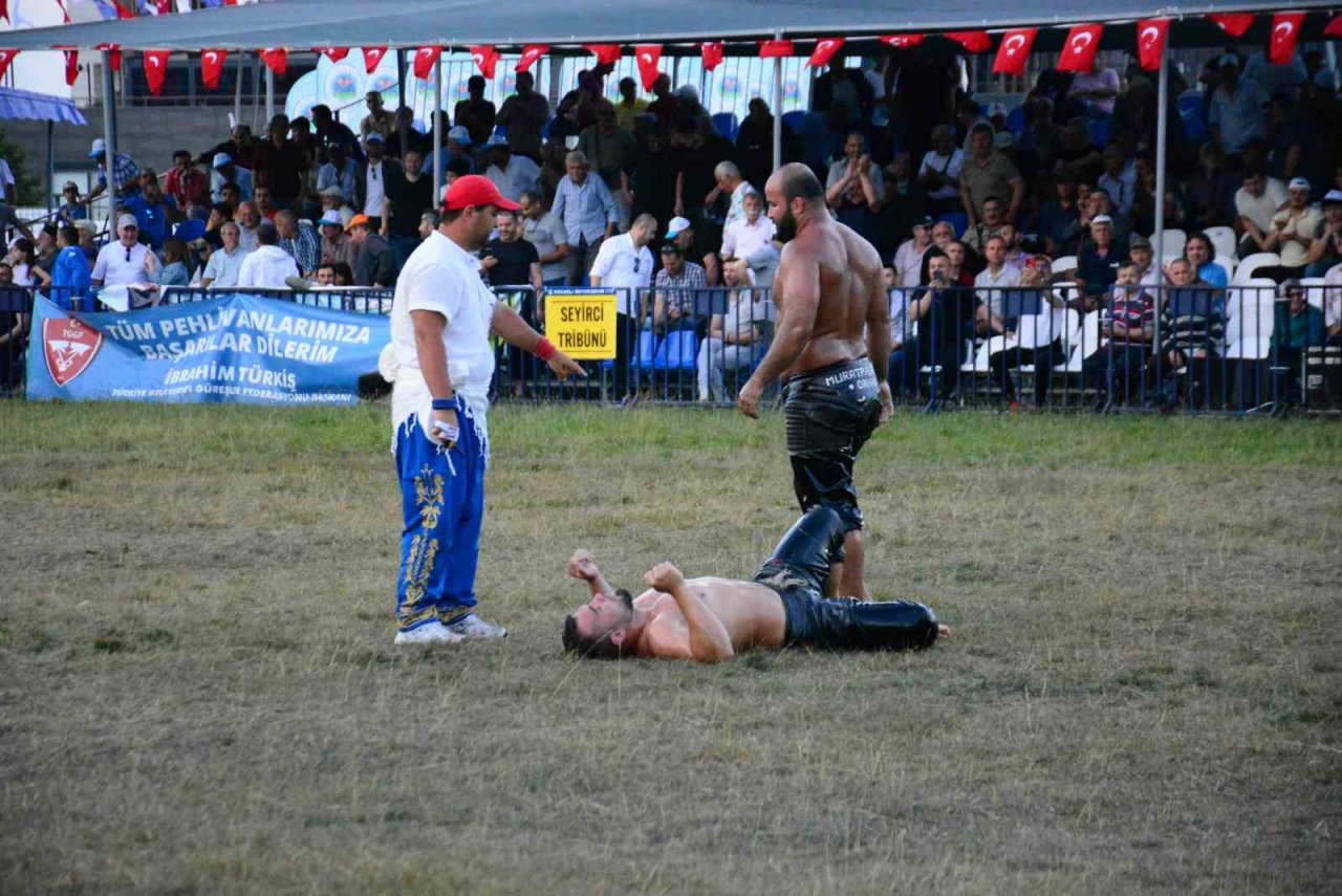 Seka Park Altın Kemer Yağlı Güreşleri’nde başpehlivan Orhan Okulu oldu