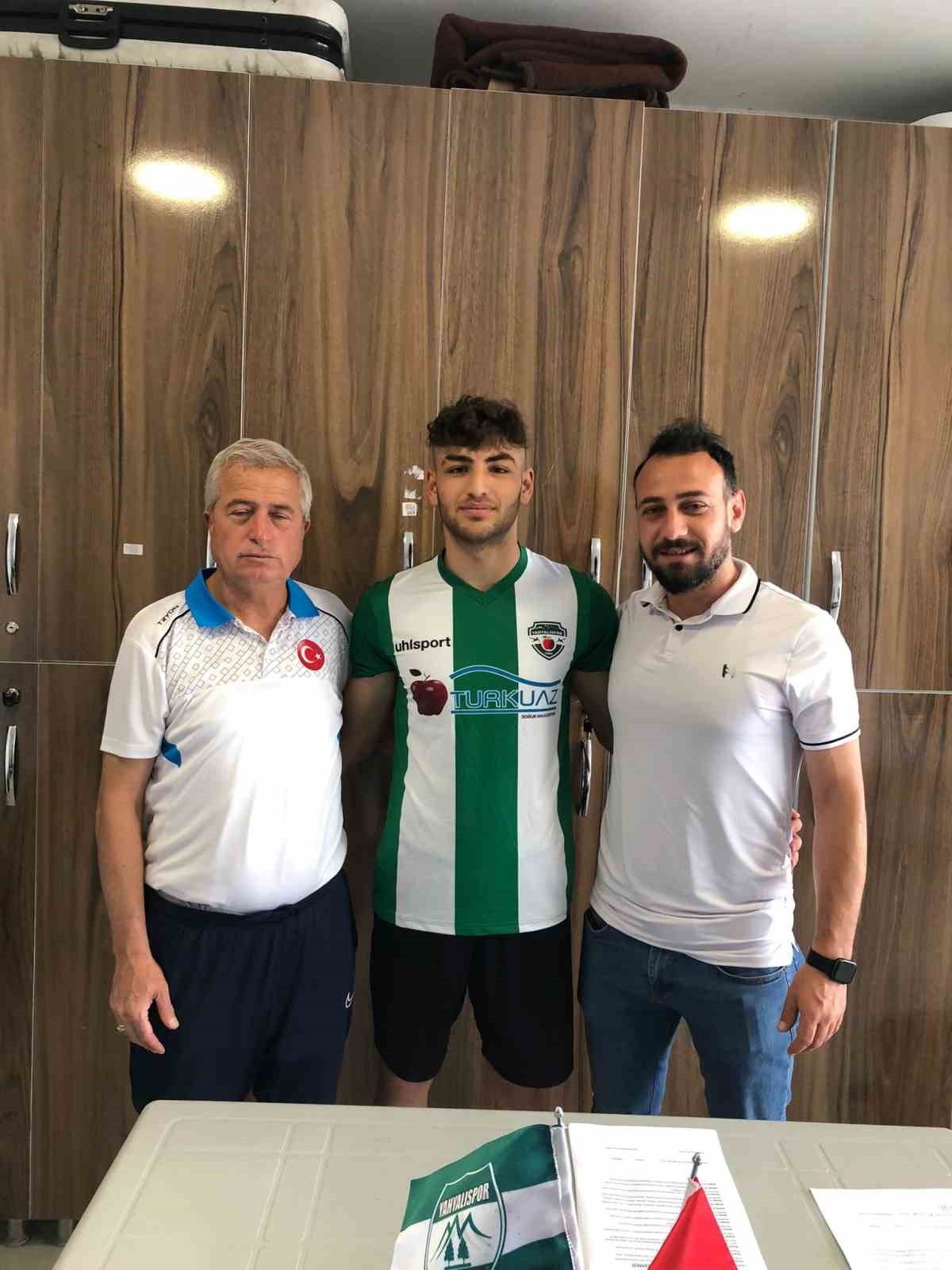 Yahyalıspor 3 isim ile yeniden anlaştı