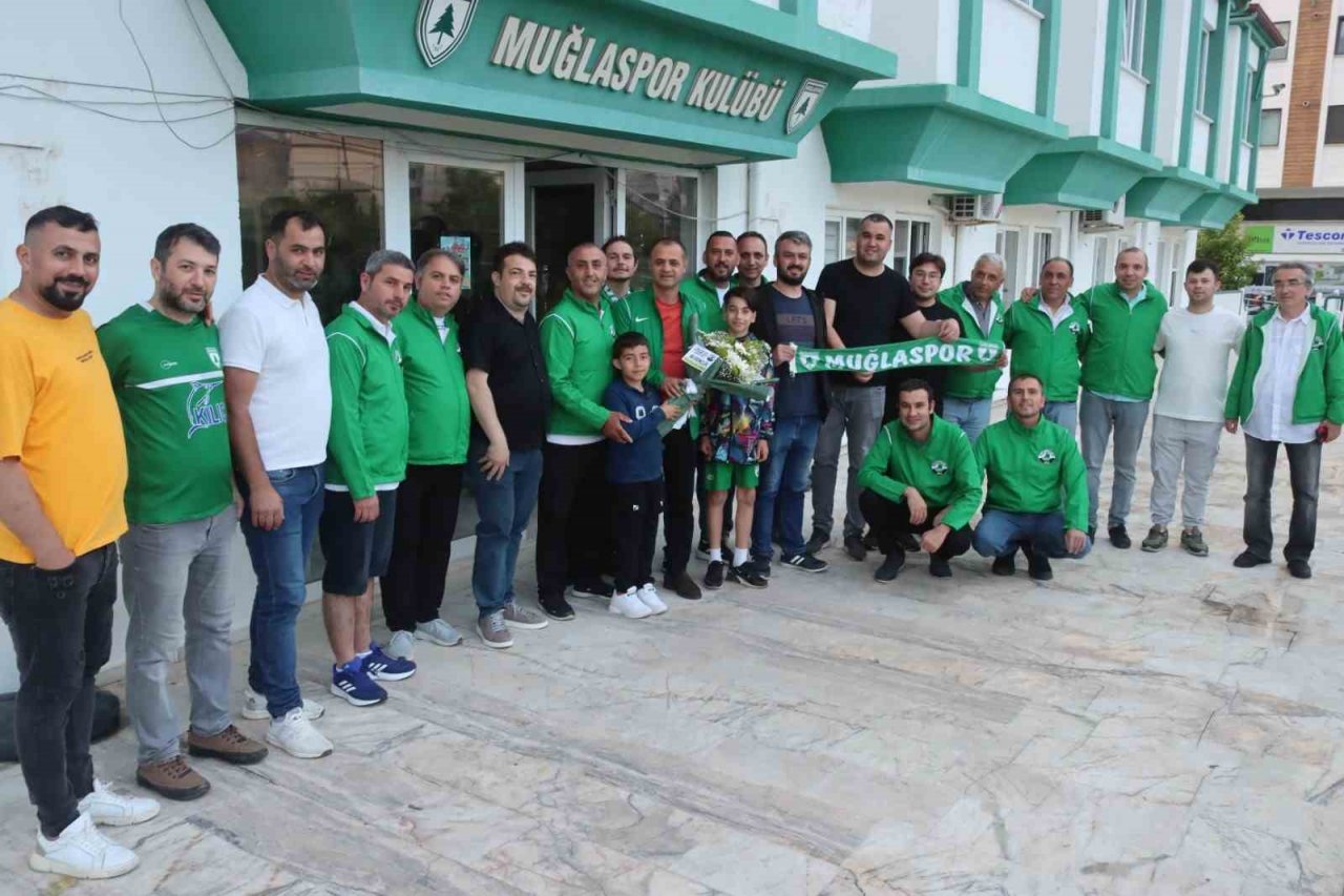 Muğlaspor’a taraftarlarından destek