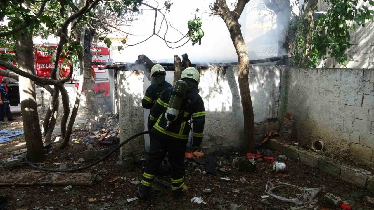 Odunluk yangını korkuttu