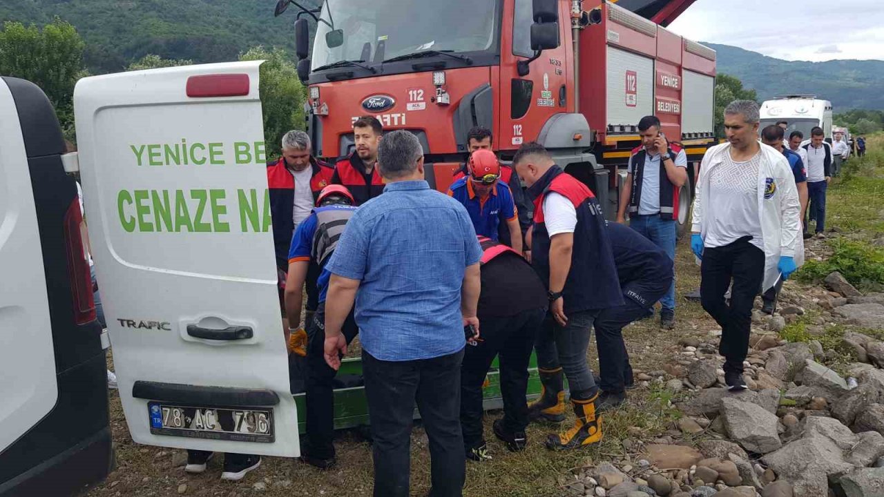 Akıntıya kapılan kadın hayatını kaybetti