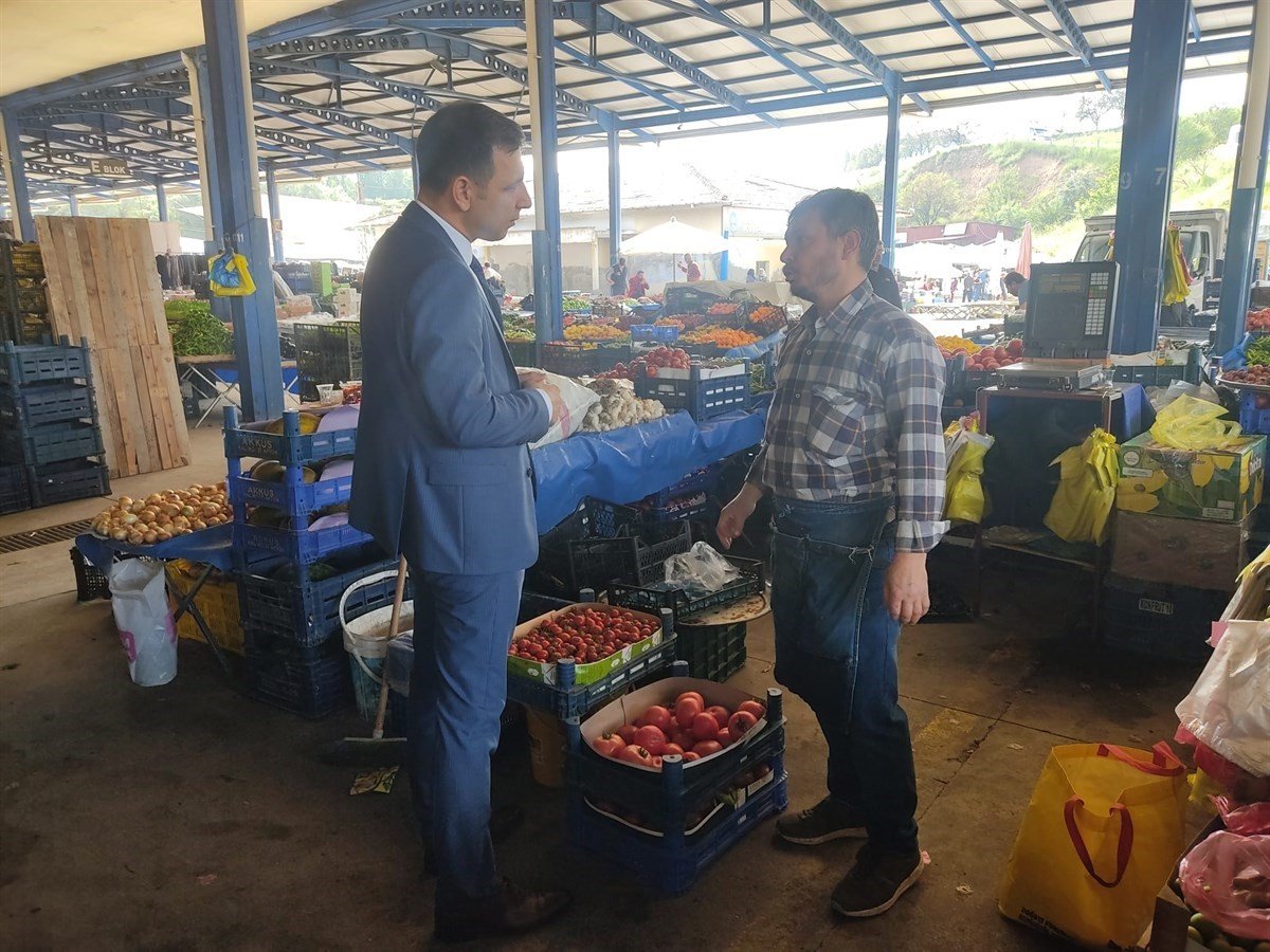 Kaymakam Sülün pazarcı esnafının davetini geri çevirmedi