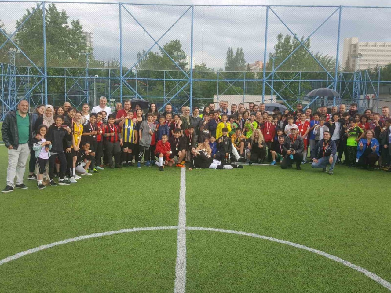 Başkentte gençler arası futbol turnuvası