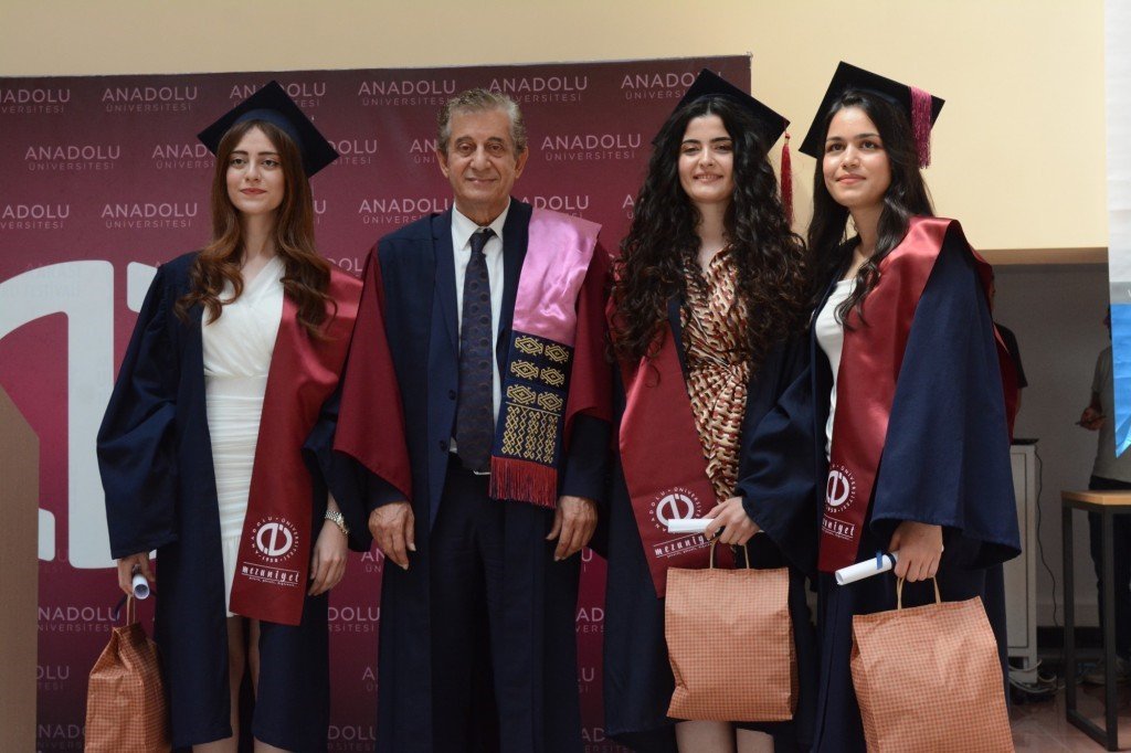 Eczacılık Fakültesinde “Eczacılık Yemini Töreni”