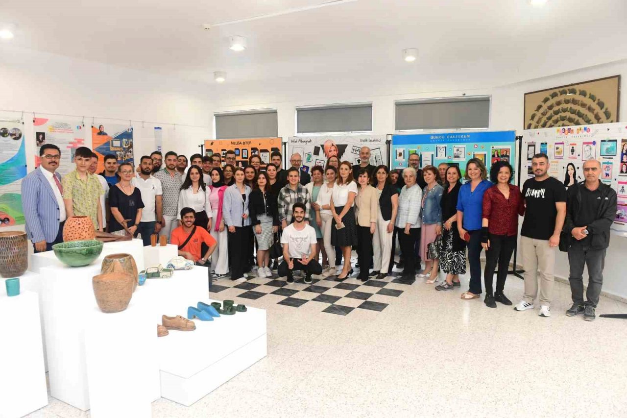 Engelliler Entegre Yüksekokulu’ndan “Yıl Sonu Sergisi”