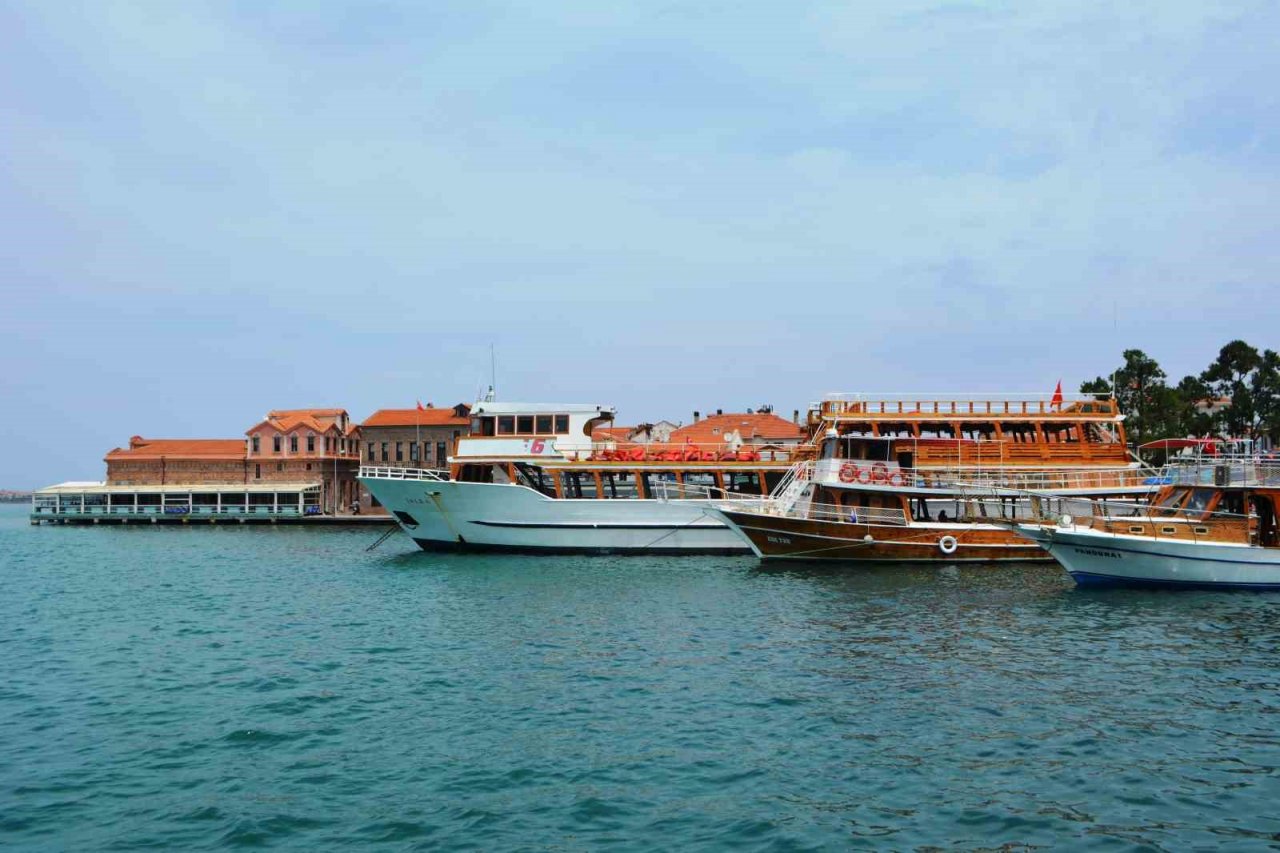 Bayramda nüfusunun 12 katını ağırlayacak