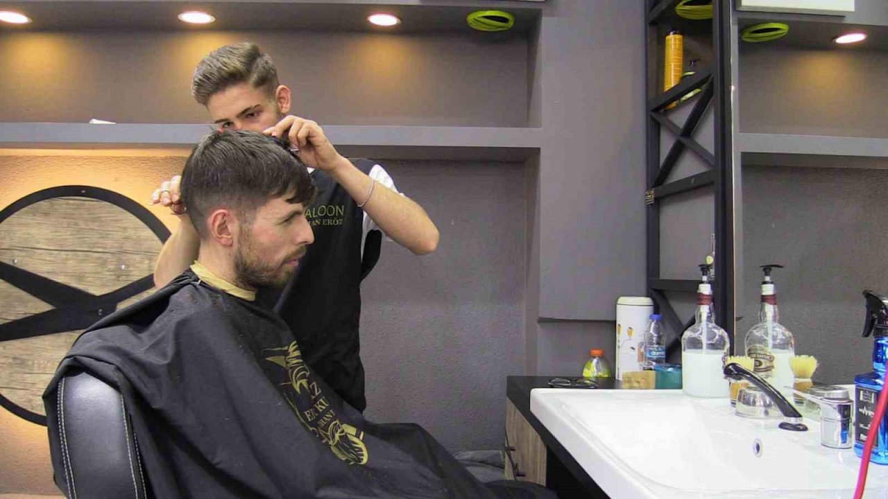 Bandırma’da berber ücretlerinde fiyat değişikliği