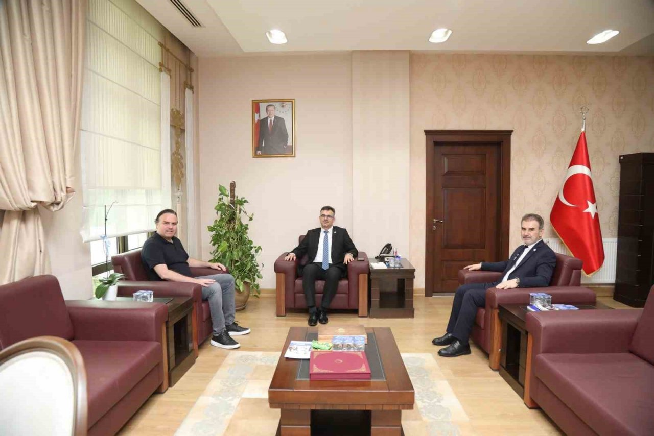 “İstihbarat 101” en çok okunanlar listesinde 2. sırada