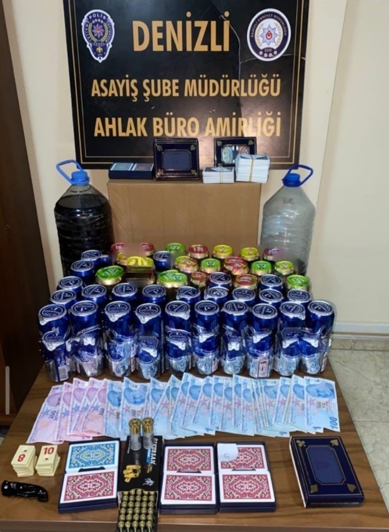 Denizli’de kumar oynayan 18 kişiye 72 bin 990 TL idari para cezası