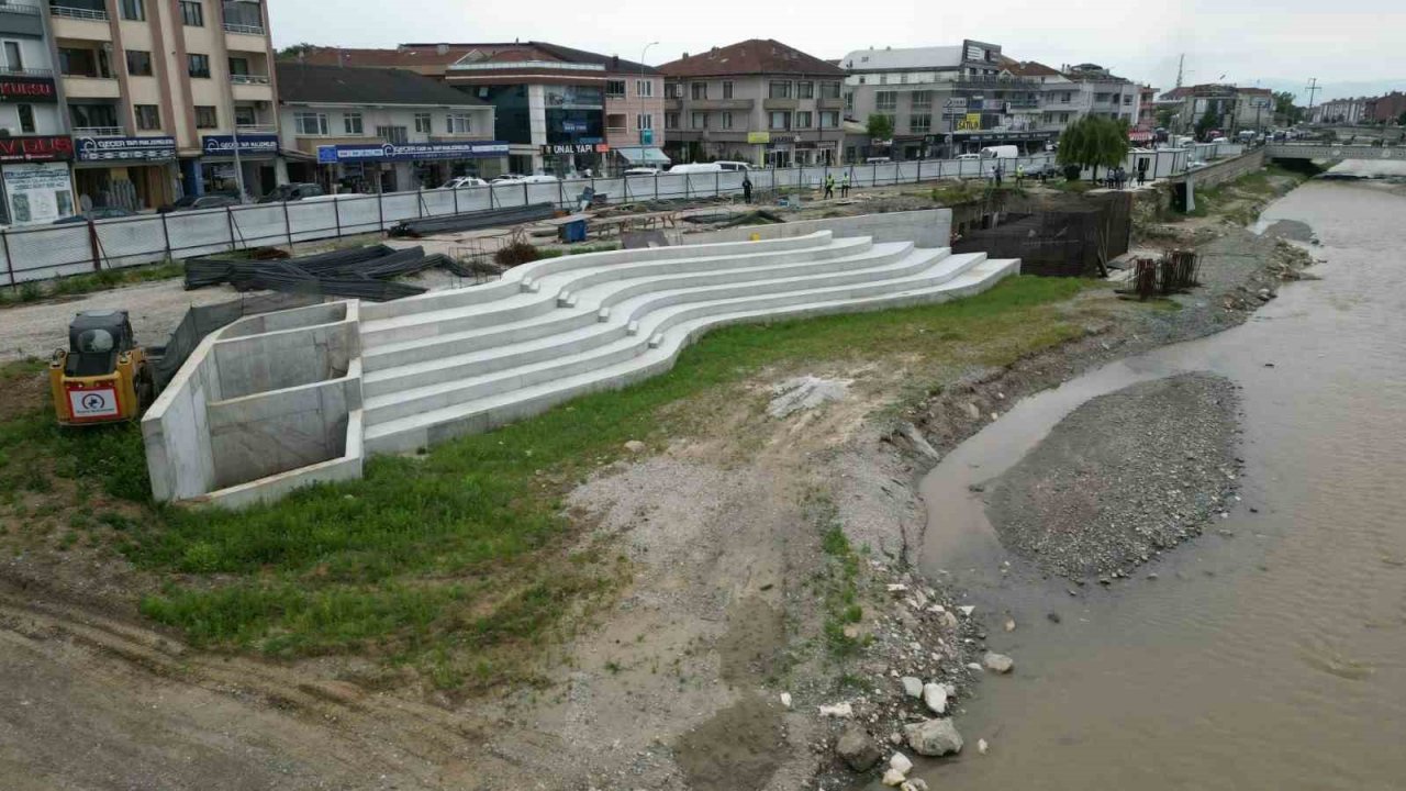 Yüzlerce yıl ayakta kalacak bir eser ortaya çıkıyor