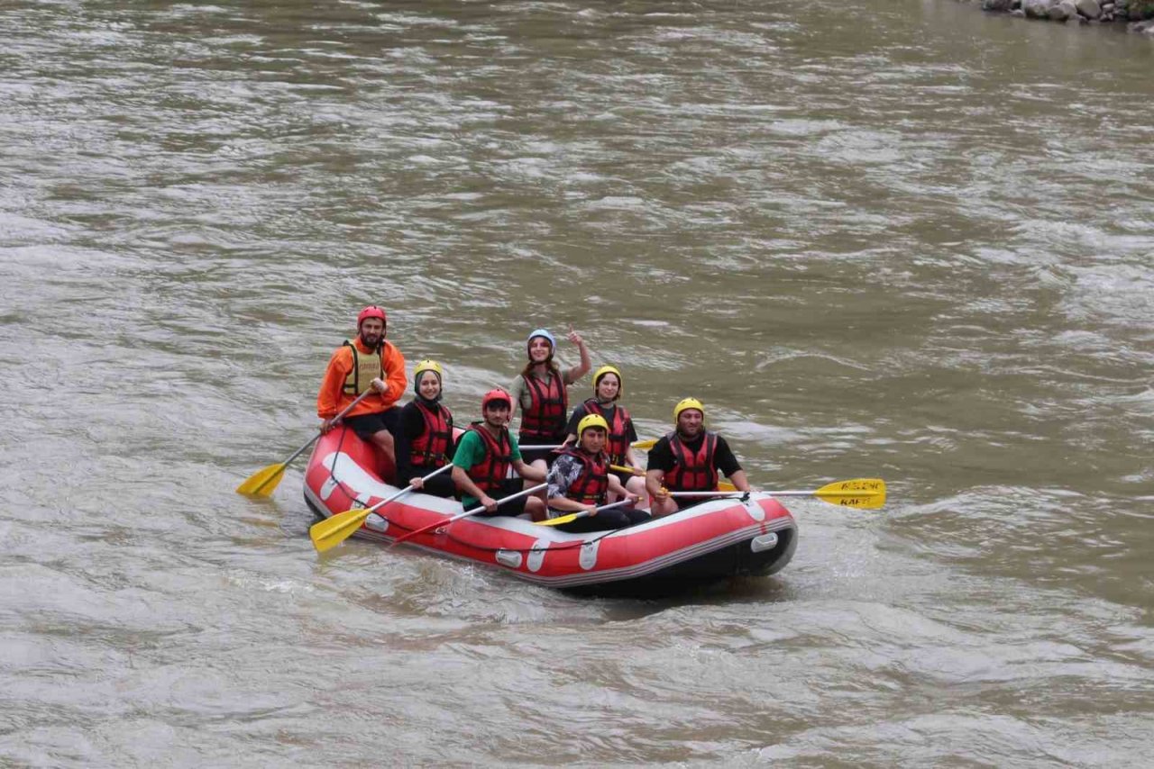 Çekilişte kazandılar Melen’de kürek çektiler