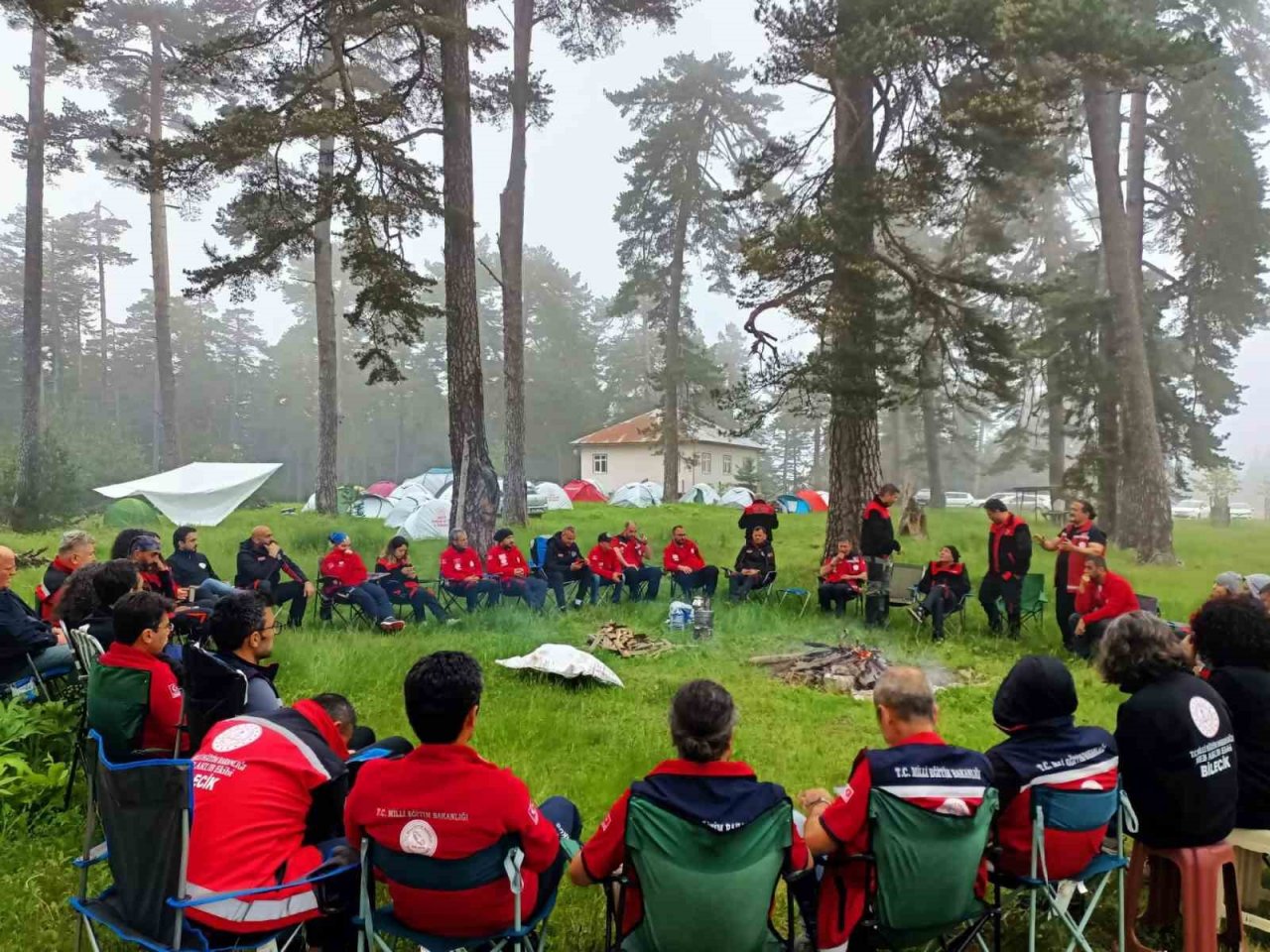 Eğitimcilerden kurulu arama kurtarma ekibi tatbikat yaptı