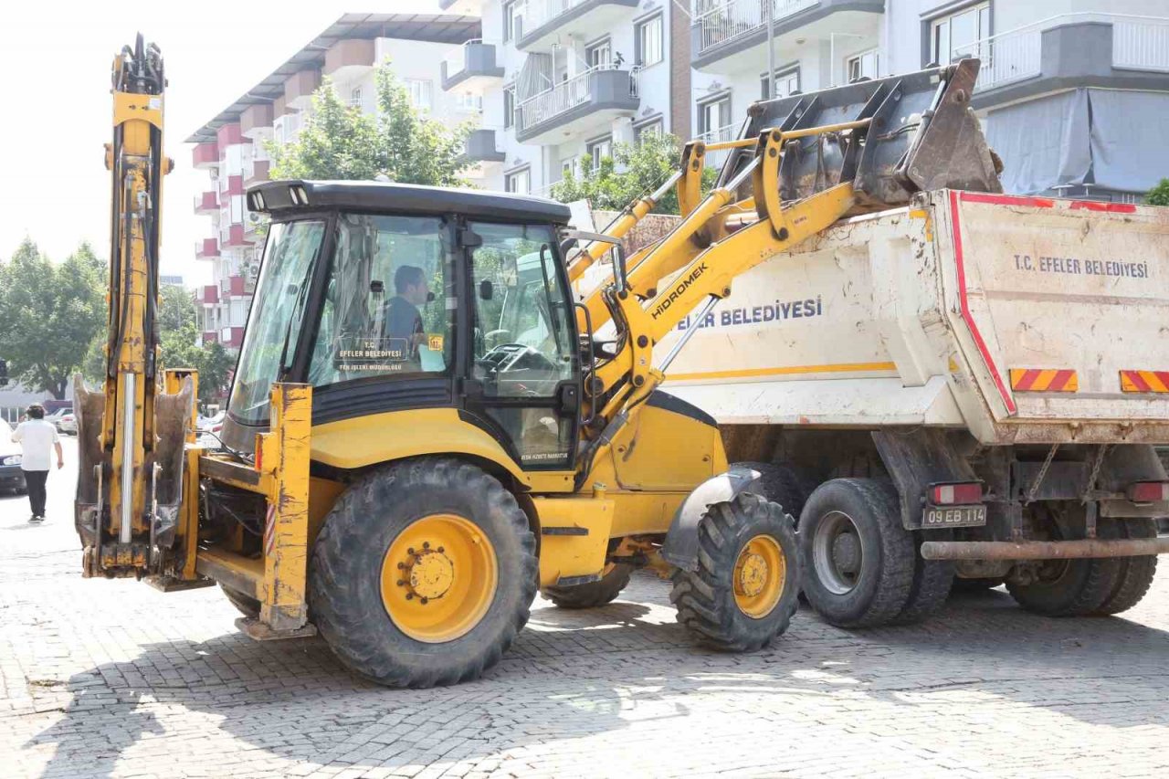 Efeler Belediyesi Yedieylül Mahallesi’nin yollarını yeniledi