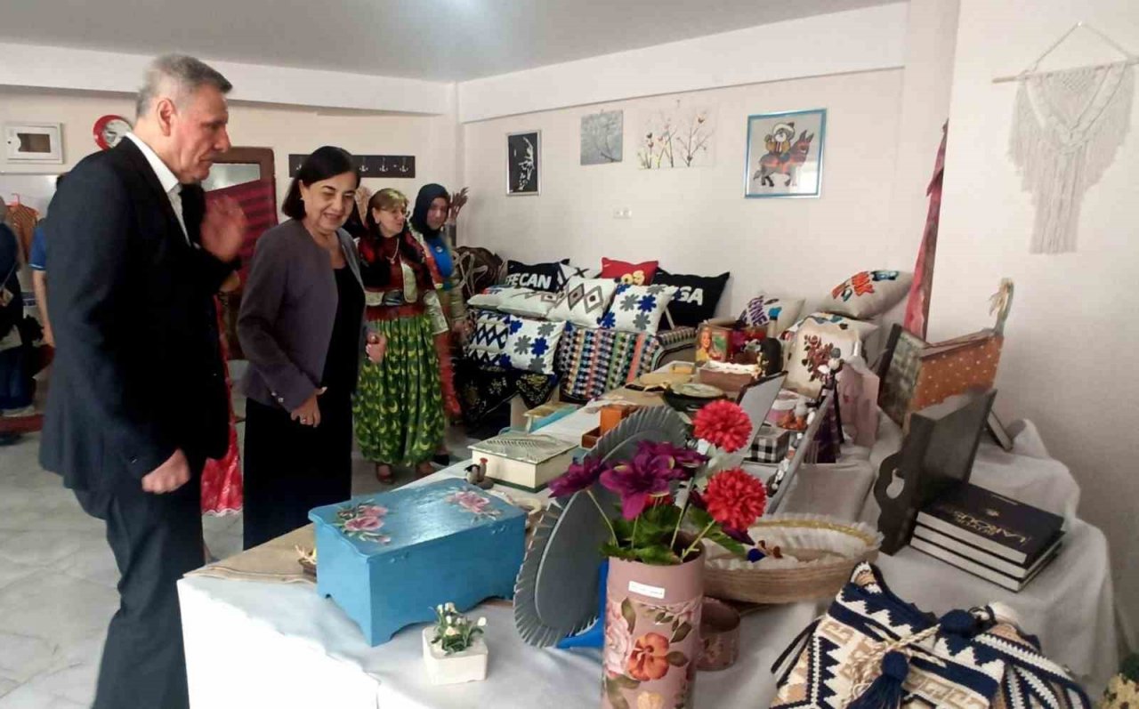 Sivrihisarlı kadınlarda yıl sonu sergisi