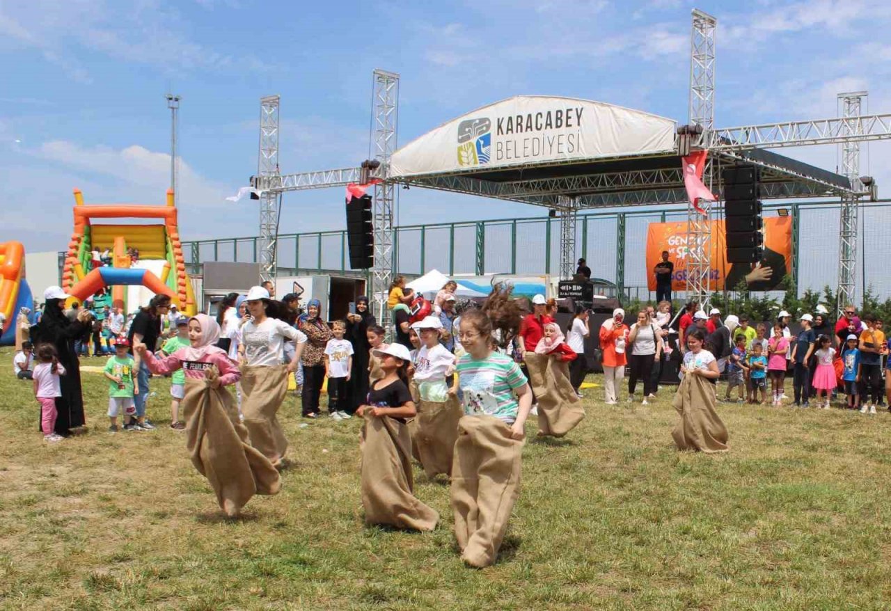 Karacabey’de Gençlik ve Spor Festivali büyük ilgi gördü