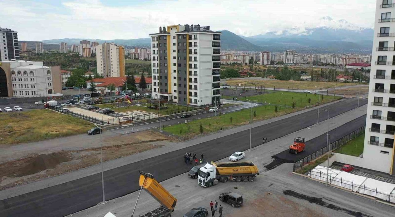 Başkan Büyükkılıç’tan 20 milyon TL’lik yol yapım çalışmalarına denetleme