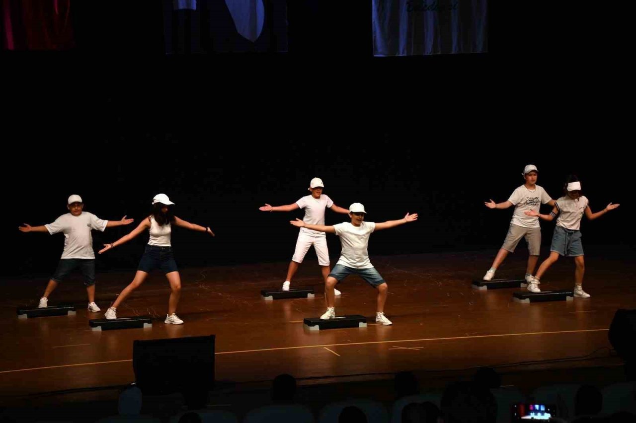 Çocuk kültür Merkezi’nden yıl sonu kutlaması