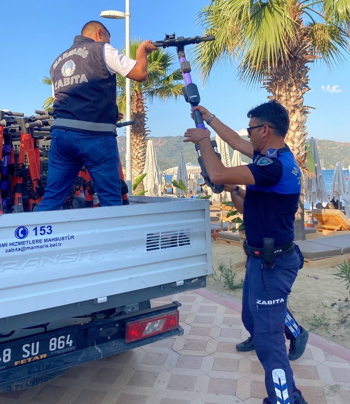 Marmaris’te zabıtadan scooter mesaisi