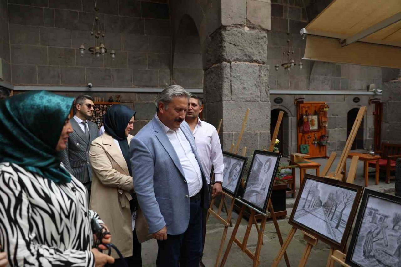 Melikgazi’nin Kursiyerleri Hünerlerini Sergiledi