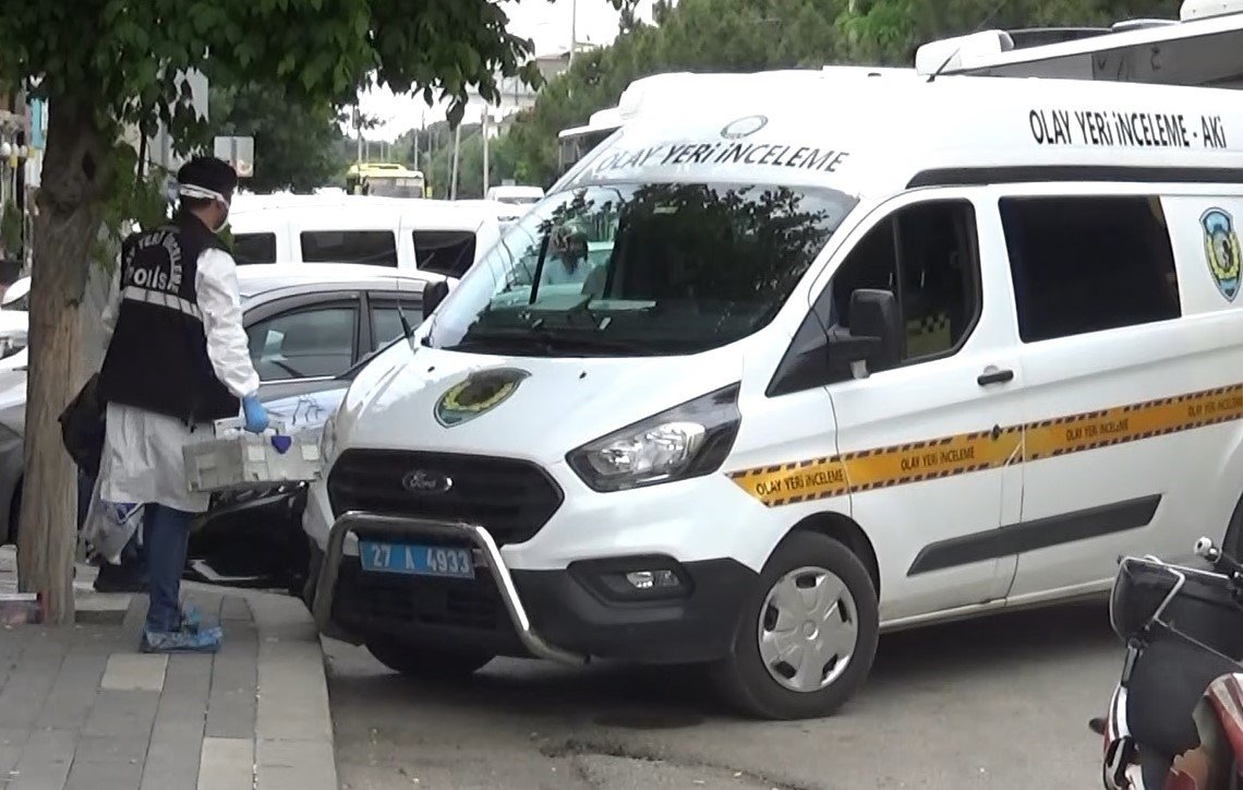 Yaşlı kadın evinde ölü bulundu