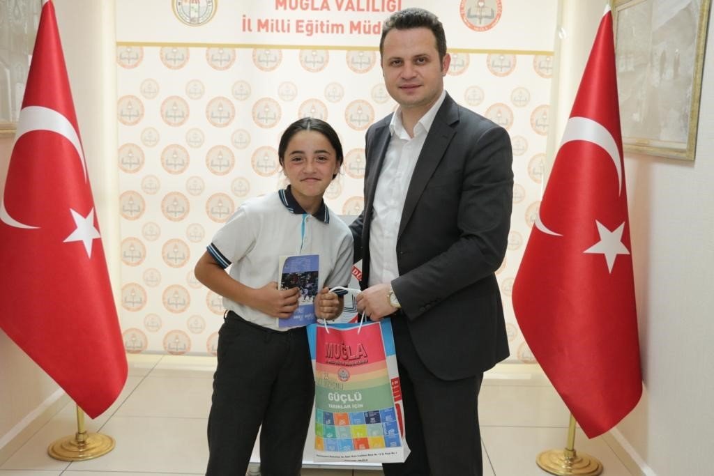 Minik şairler Muğla’nın tarihini ve kültürünü şiirlere aktardı