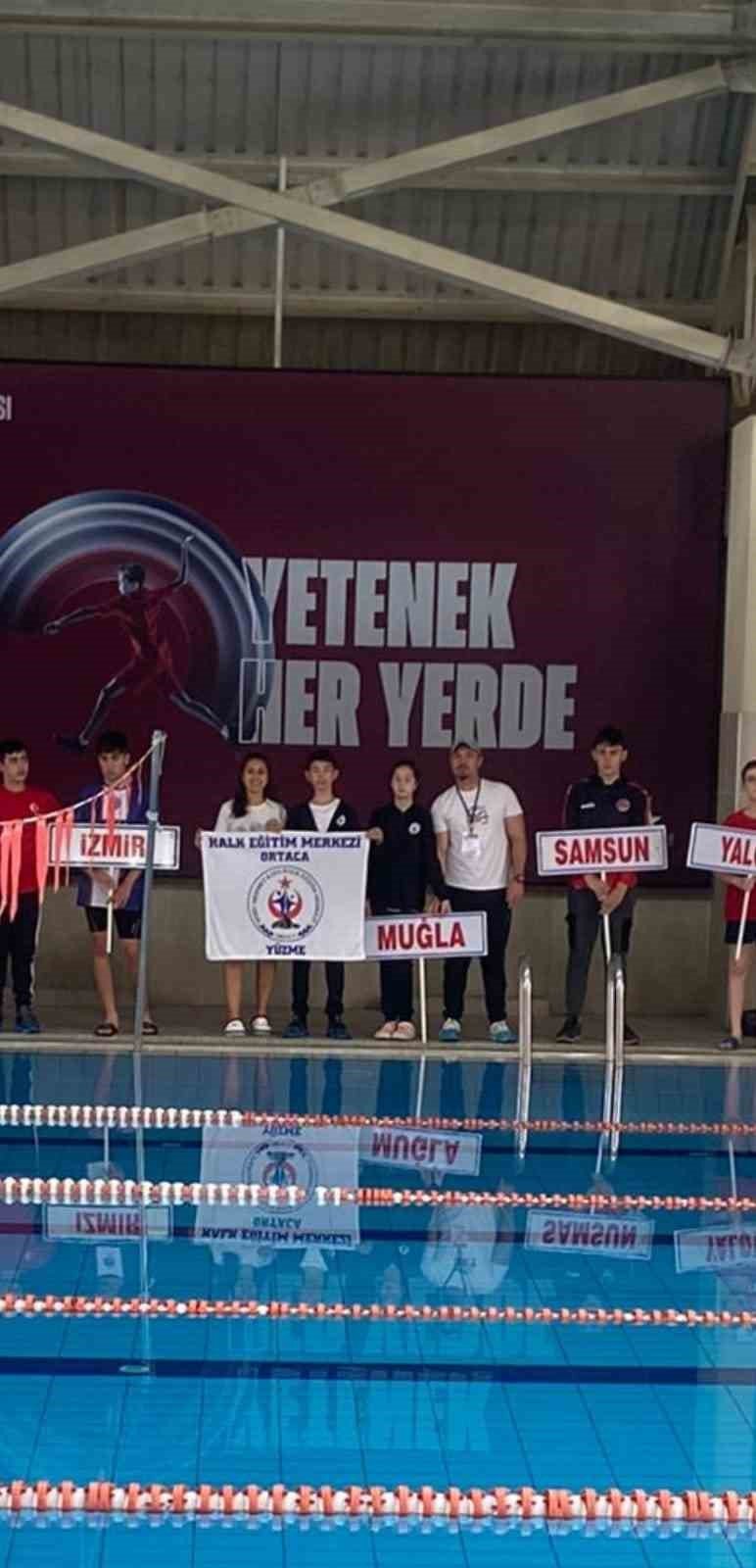 Özel sporcular, kulaçlarıyla Muğla’ya şampiyonluk getirdi