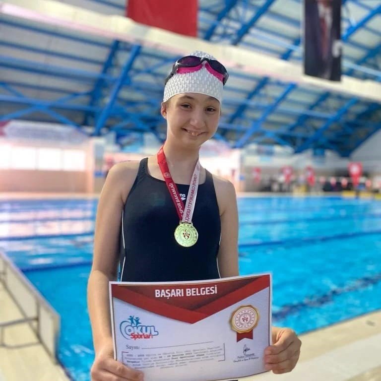 Özel sporcular, kulaçlarıyla Muğla’ya şampiyonluk getirdi