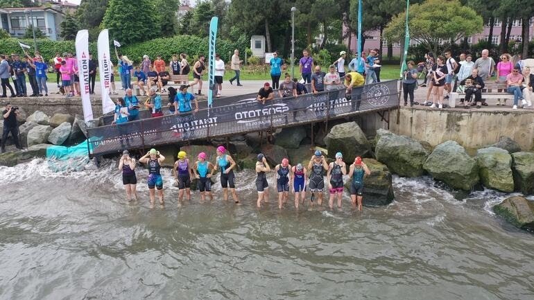 Denizlili Buse, triatlonda Türkiye şampiyonu oldu