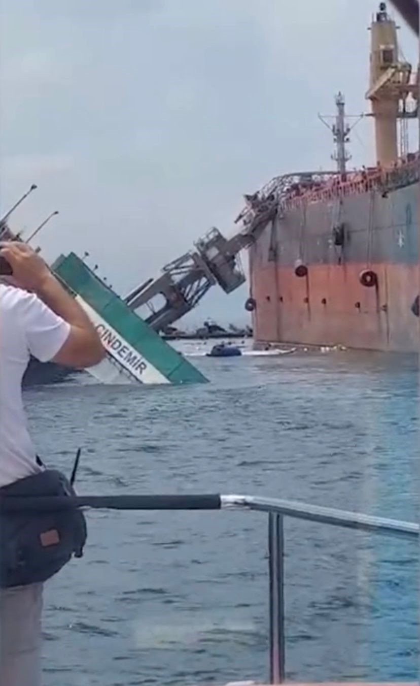 Tuzla tersanesinde korkutan anlar: Gemi havuzu battı