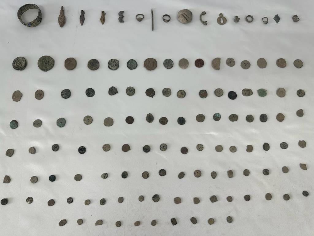 Jandarma ekiplerince çok sayıda tarihi eser ele geçirildi