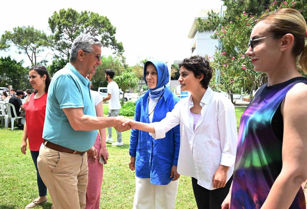 Sınav öncesi öğrencilere motivasyon yemeği