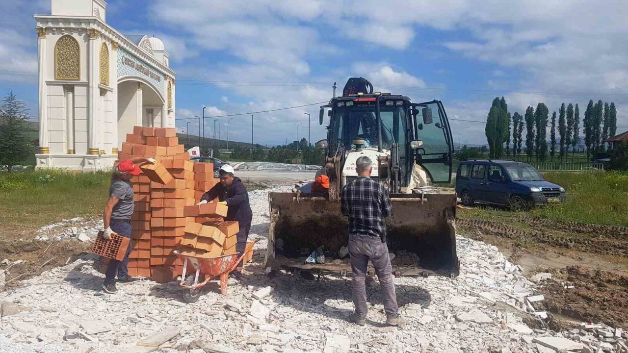 Altıntaş’ta Şelale Park yapım çalışmalarına başlandı